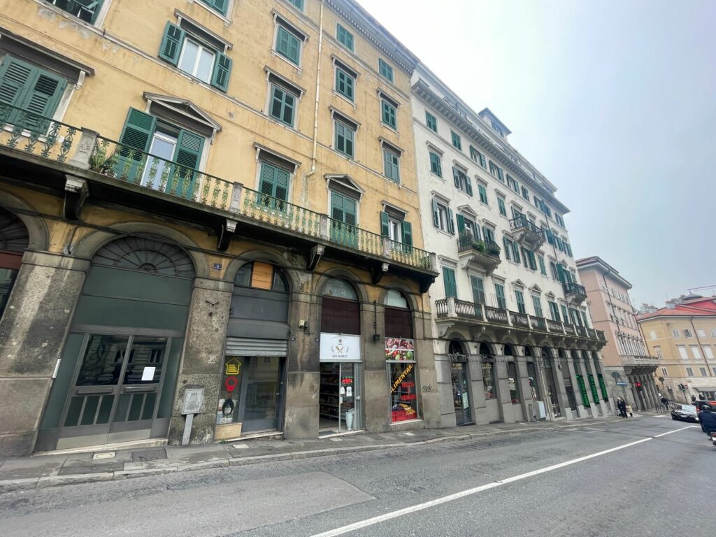 Locale commerciale, via del Molino a Vento, Trieste